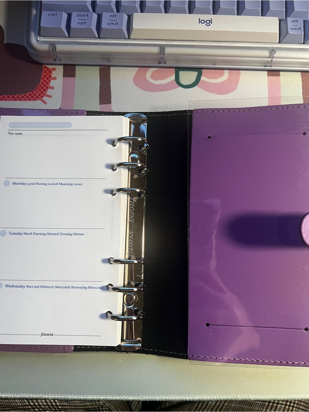filoFAX purple personal organiser with snap tab - Picture 4 of 4